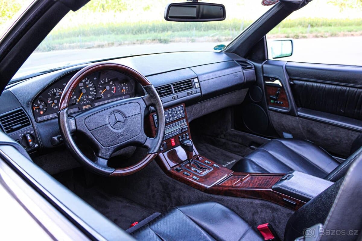 1993 Mercedes-Benz SL - 17