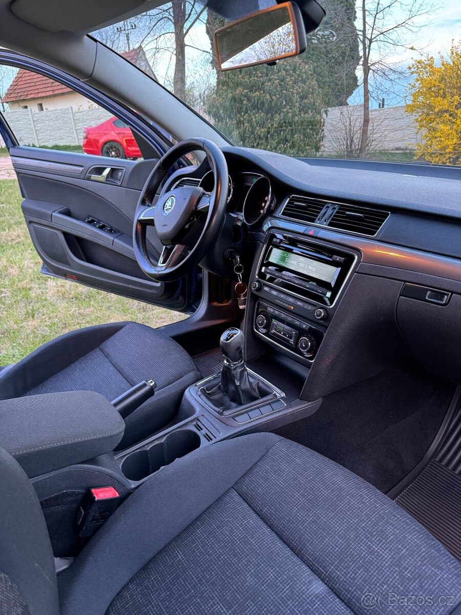2015 Škoda SUPERB - 17