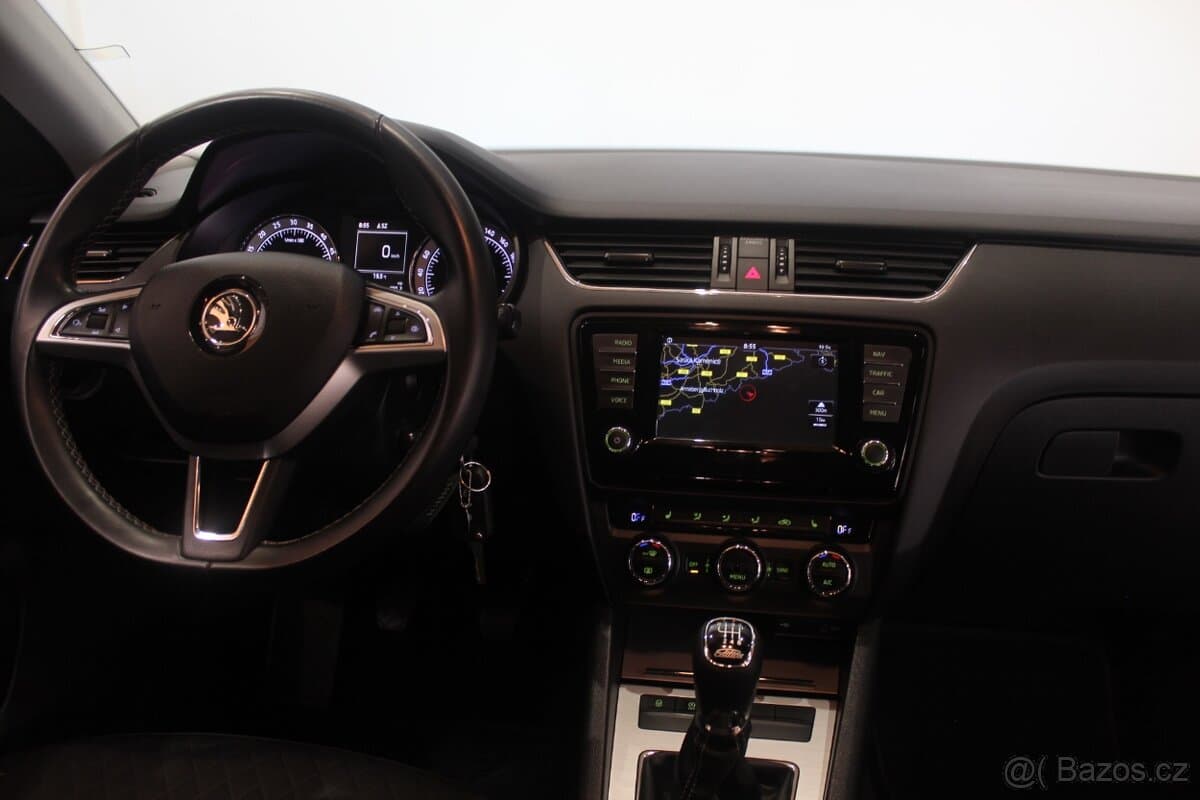 2015 Škoda OCTAVIA - 17
