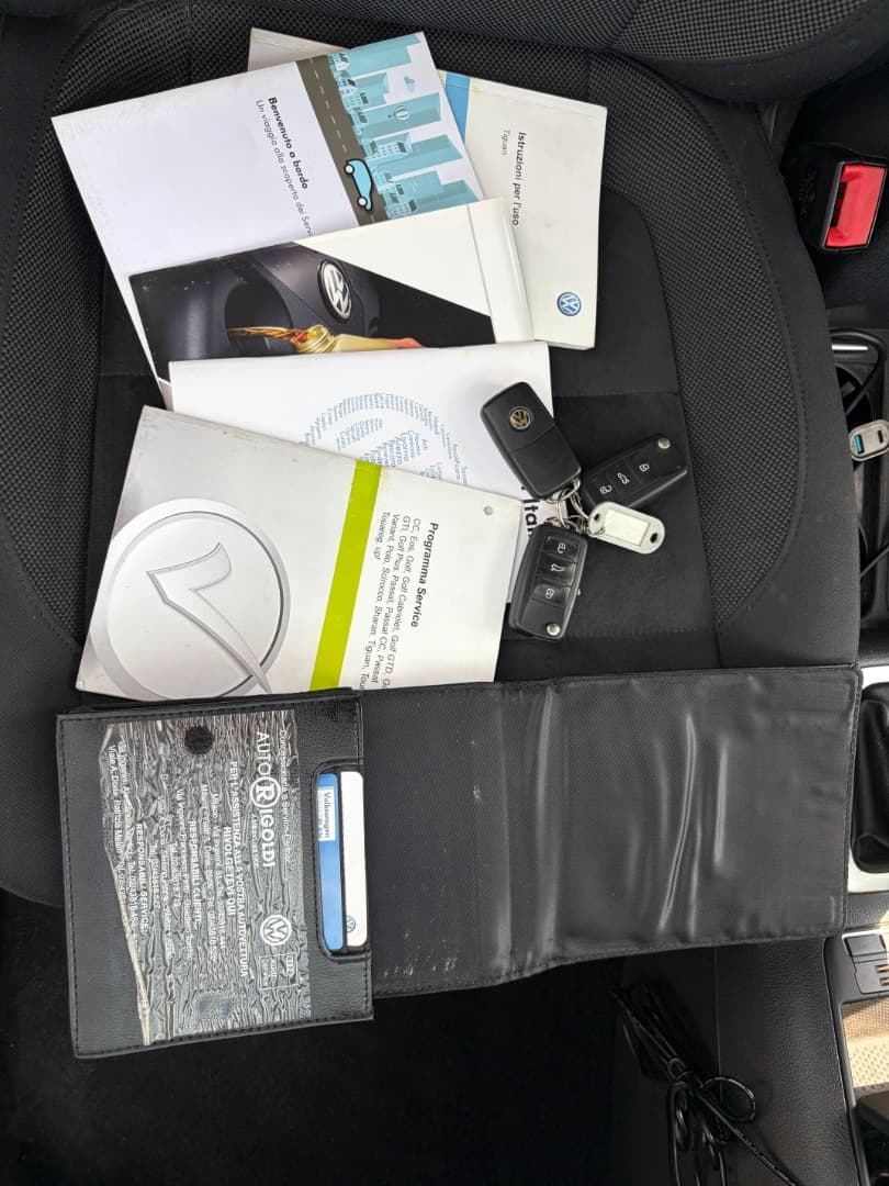 2012 Volkswagen TIGUAN - 17