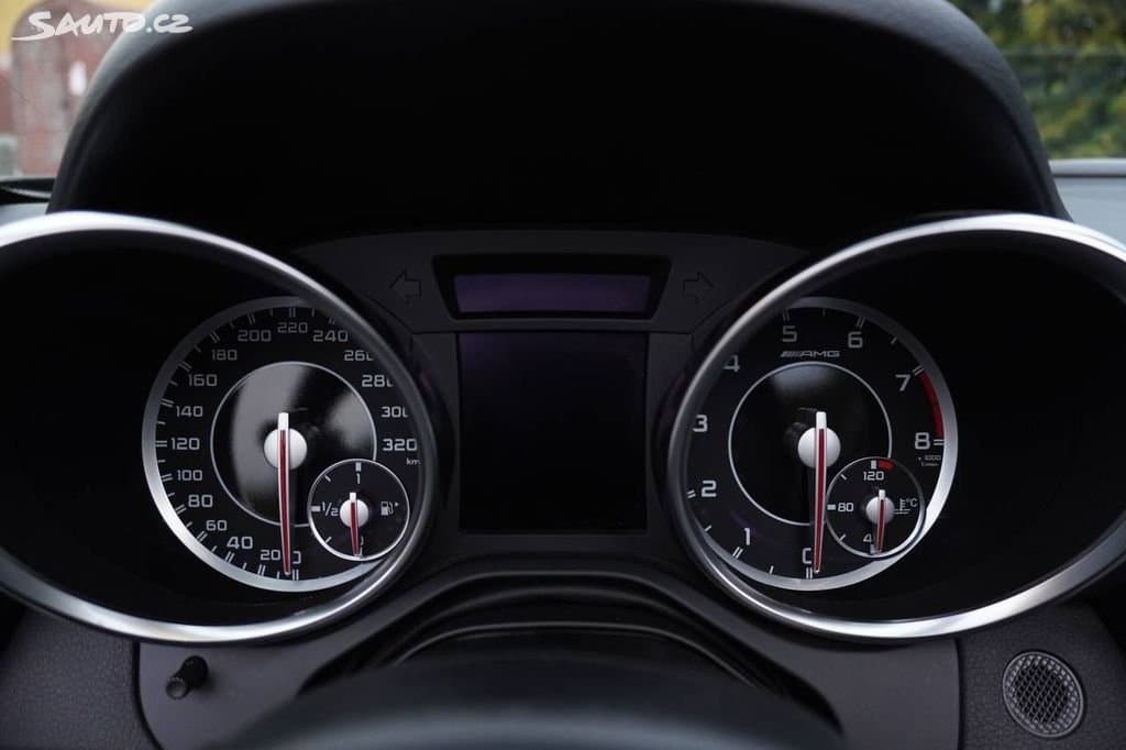 2012 Mercedes-Benz SL - 17