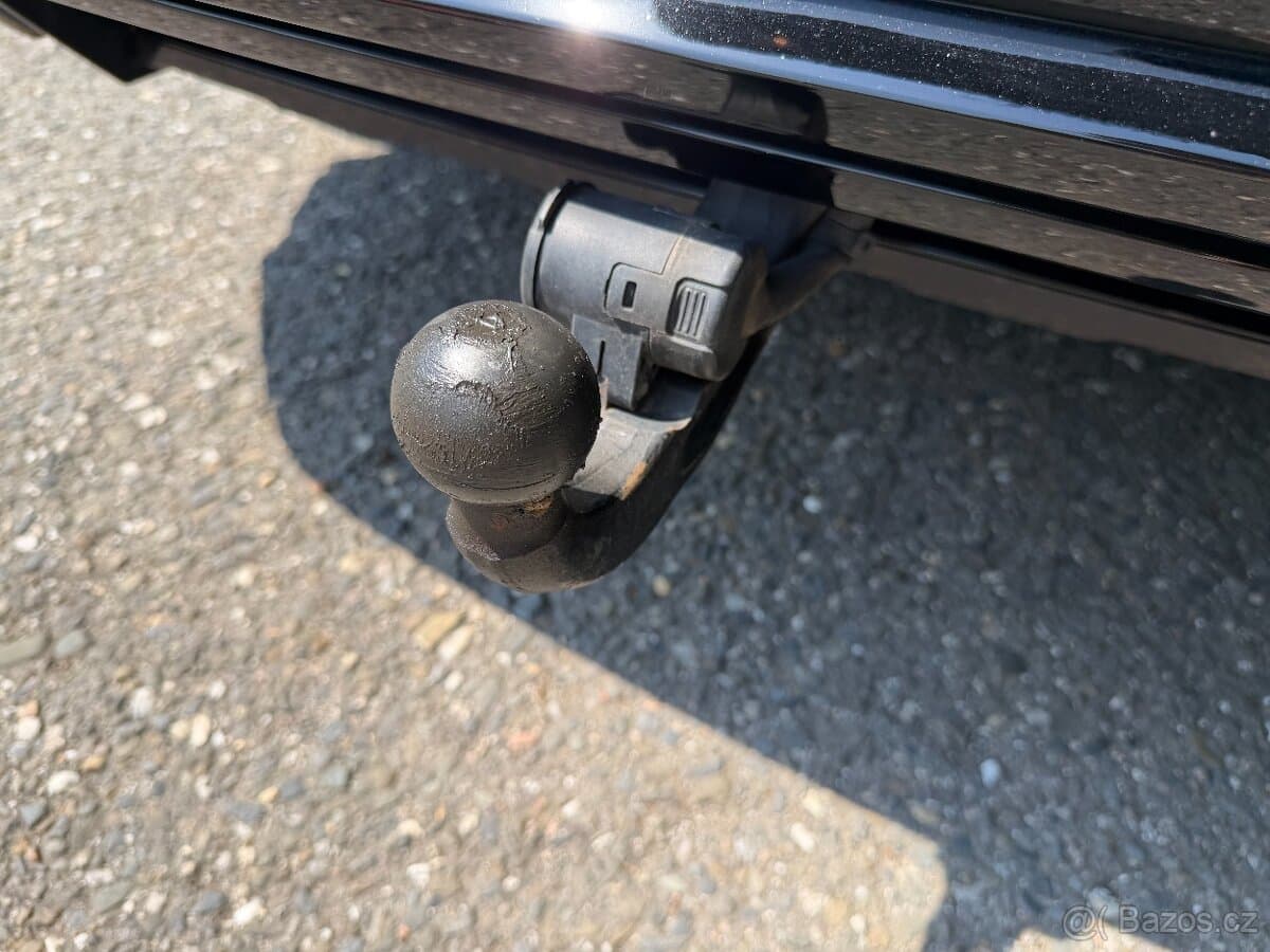 2016 Volkswagen TOUAREG - 17