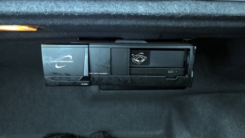 2003 Lexus LS - 17