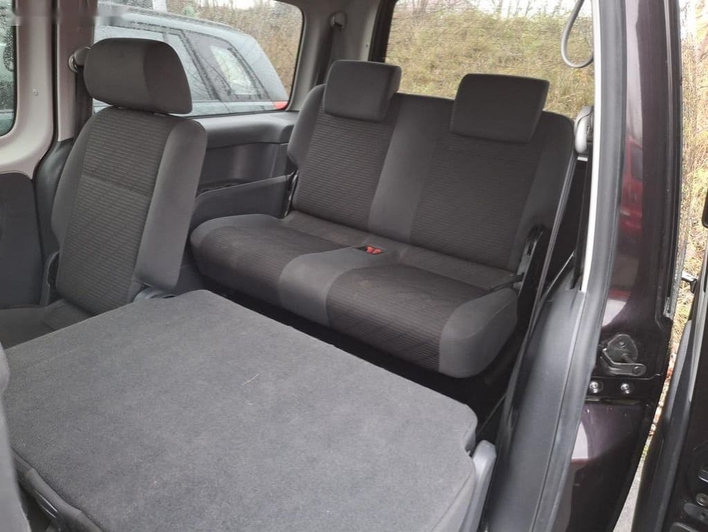 2011 Volkswagen CADDY - 17