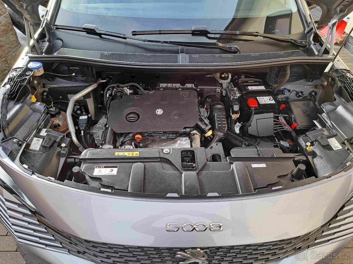 2022 Peugeot 5008 - 17