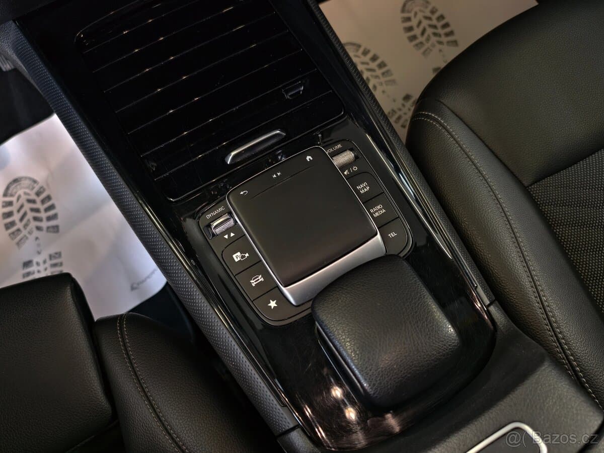 2022 Mercedes-Benz OSTATNÍ - 17