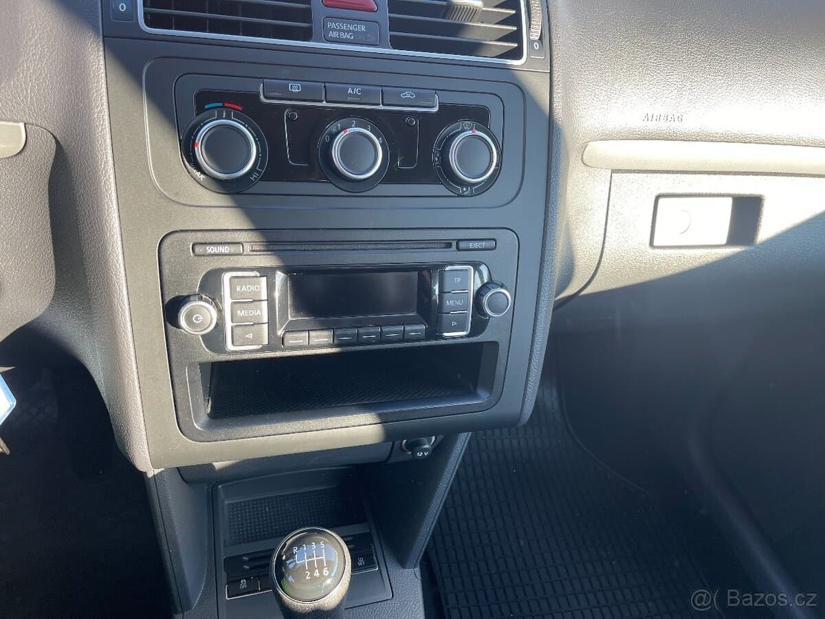 2015 Volkswagen TOURAN - 17