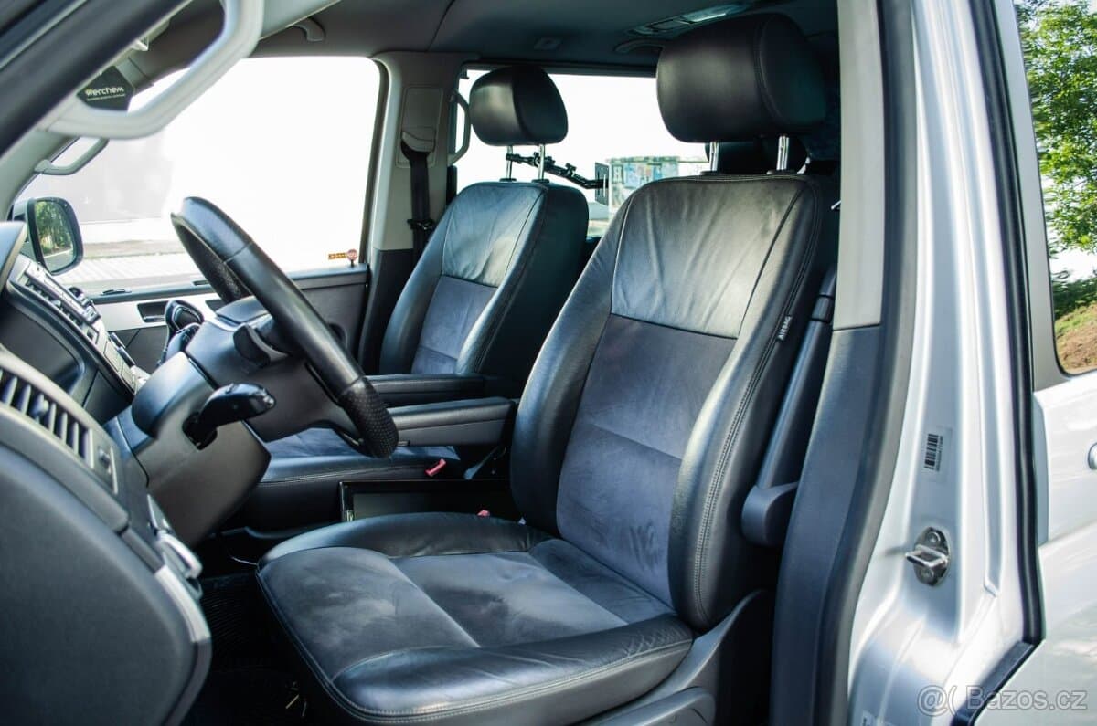 2010 Volkswagen MULTIVAN - 17