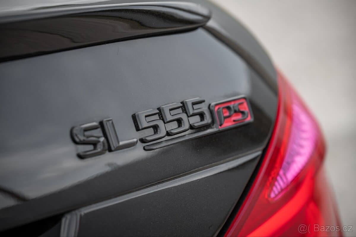 2012 Mercedes-Benz SL - 17