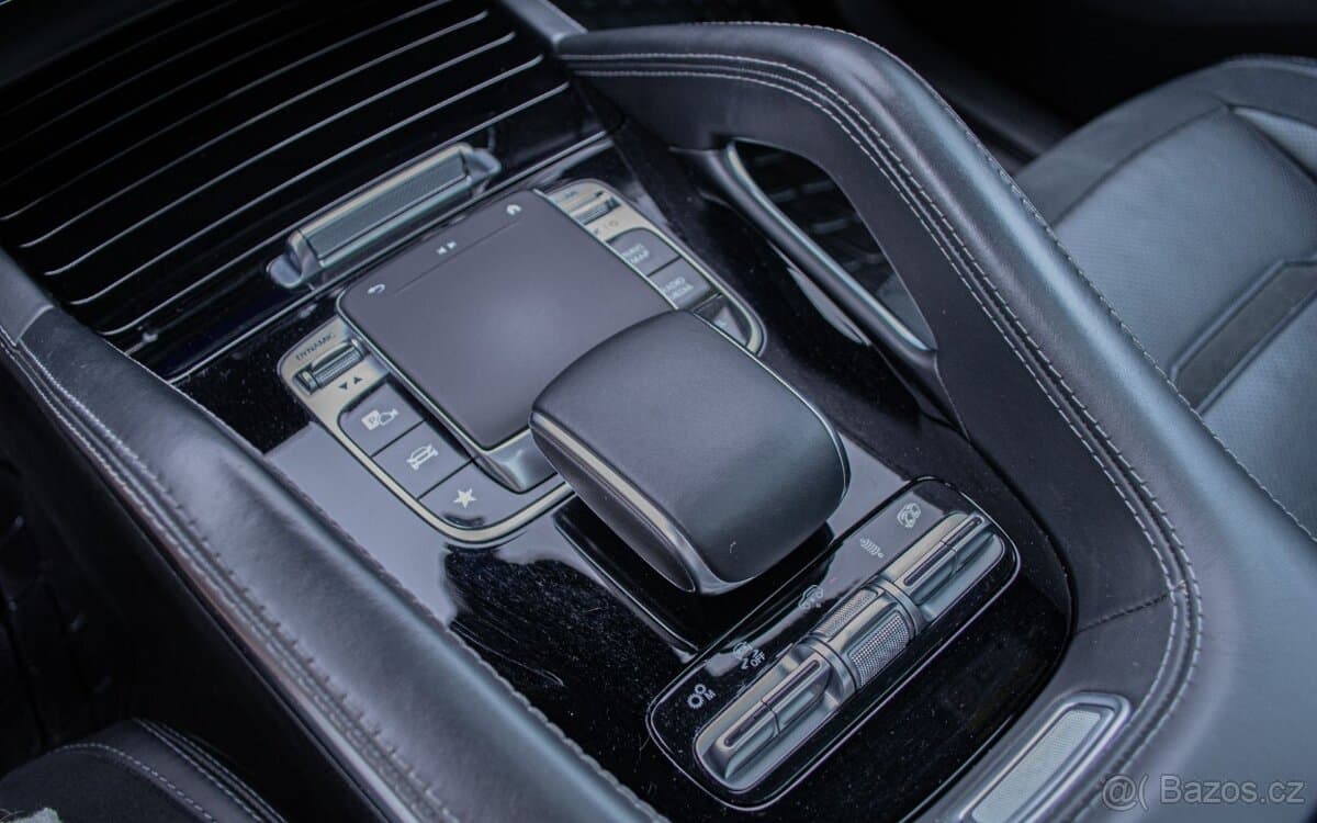 2021 Mercedes-Benz GL - 17