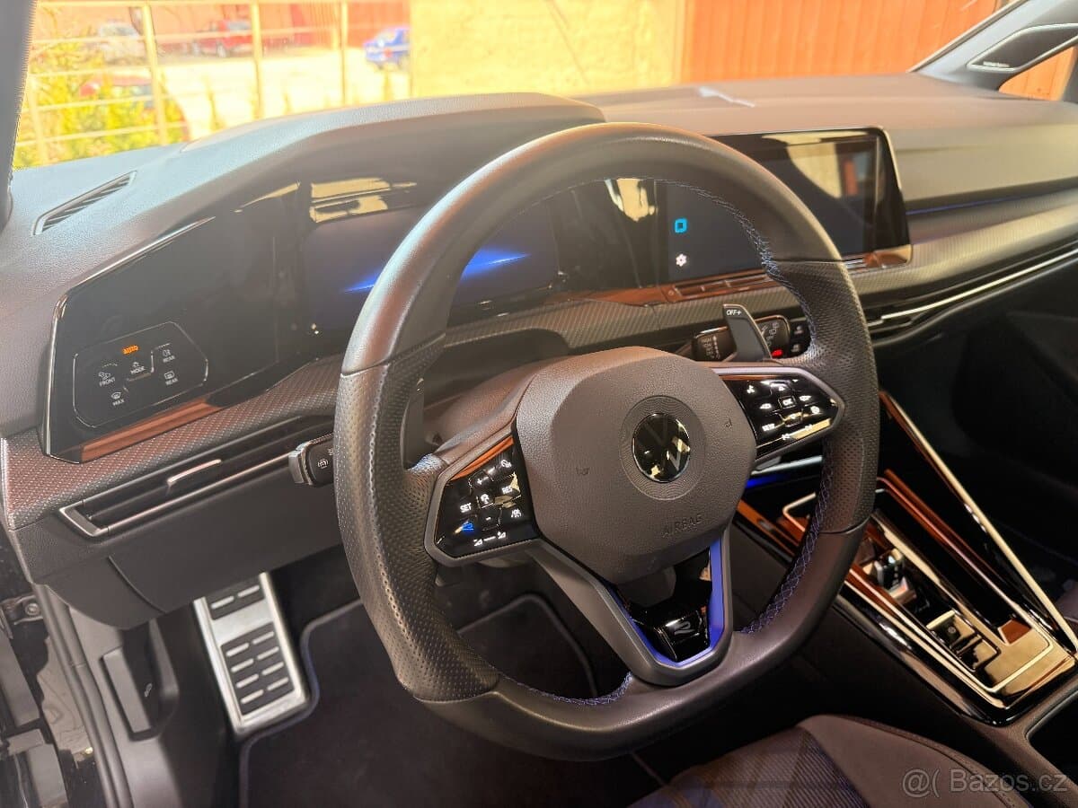 2023 Volkswagen GOLF - 17