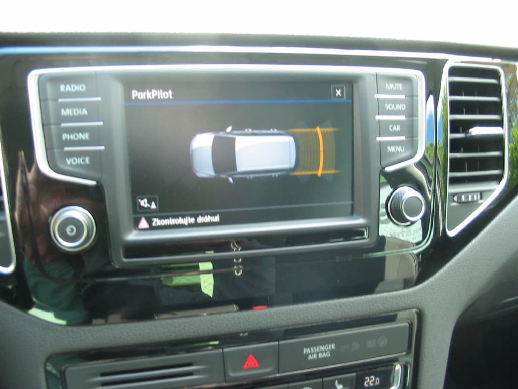 2016 Volkswagen GOLF - 17