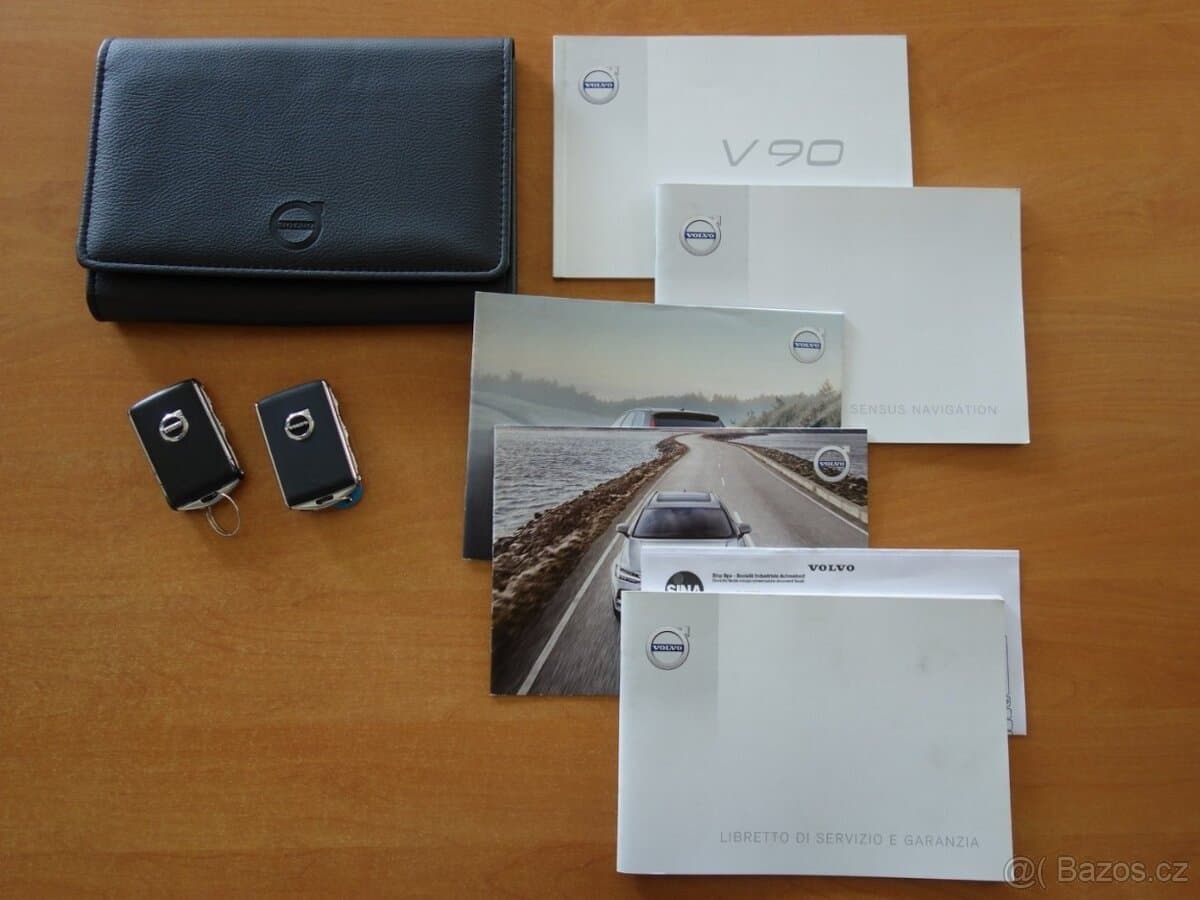 2017 Volvo V90 - 17
