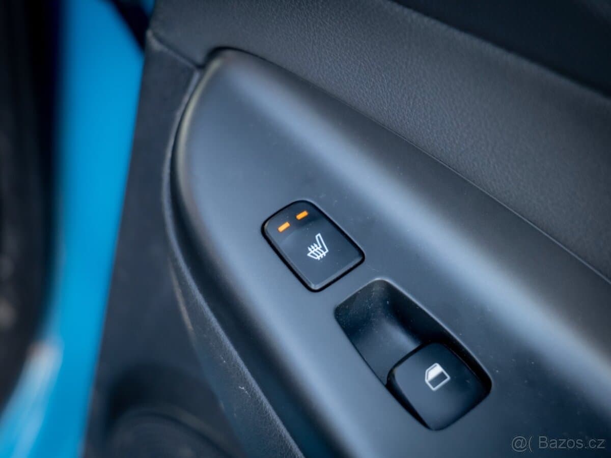 2021 Hyundai KONA - 17