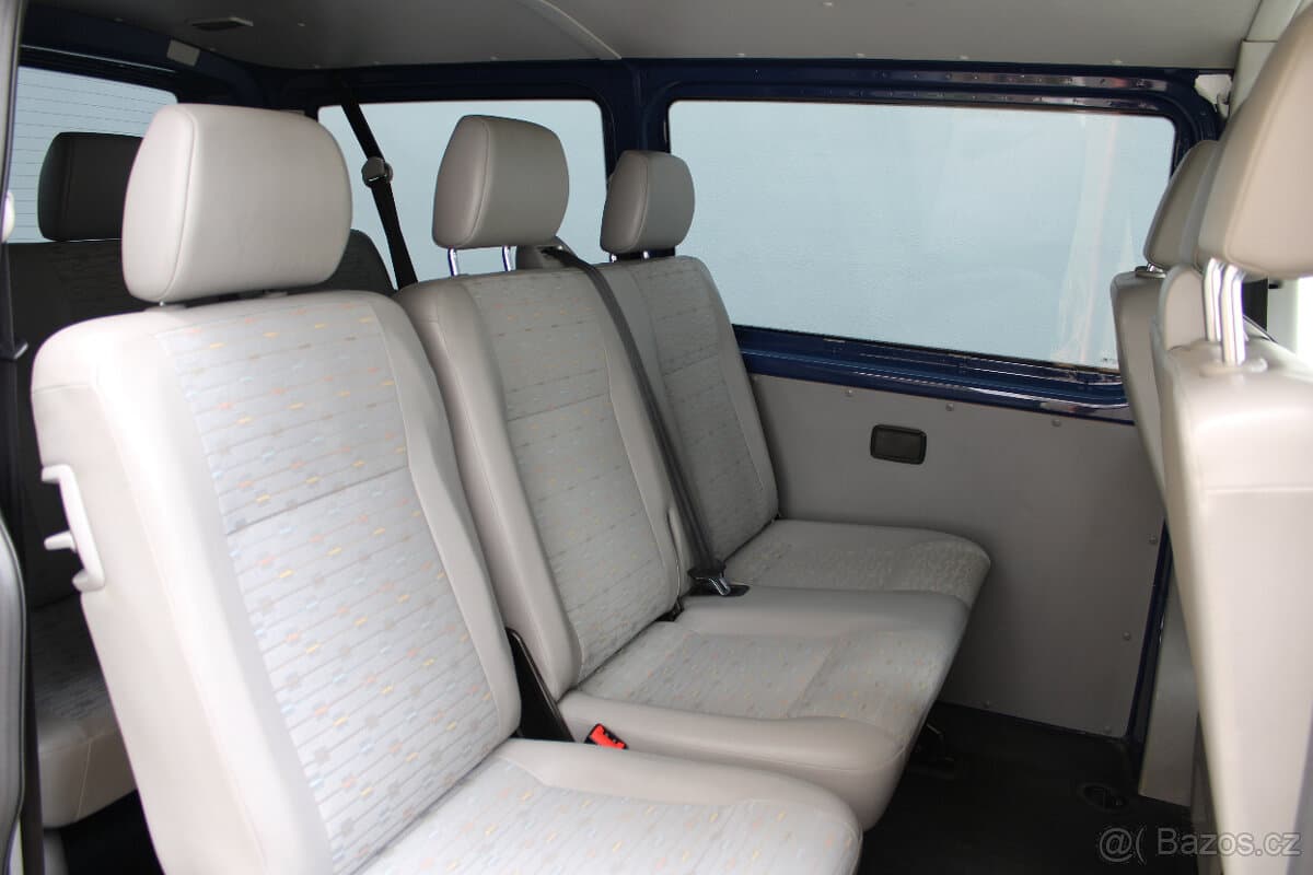 2011 Volkswagen TRANSPORTER - 17