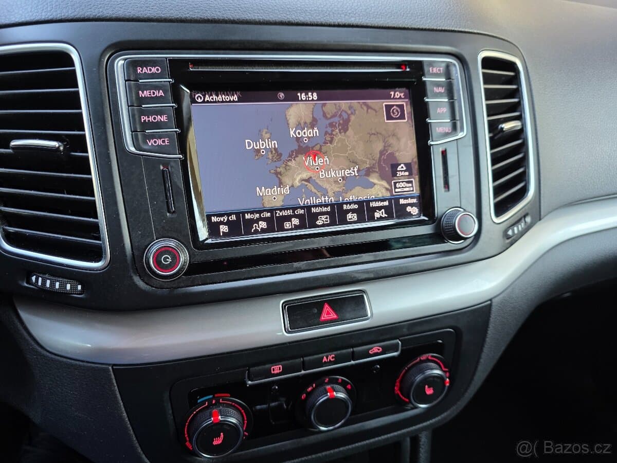 2019 Volkswagen SHARAN - 17