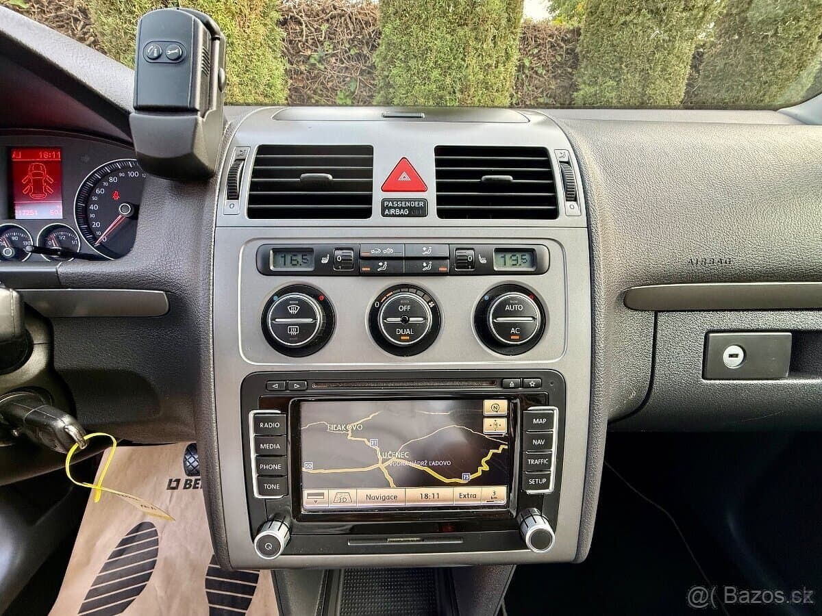 2010 Volkswagen TOURAN - 17
