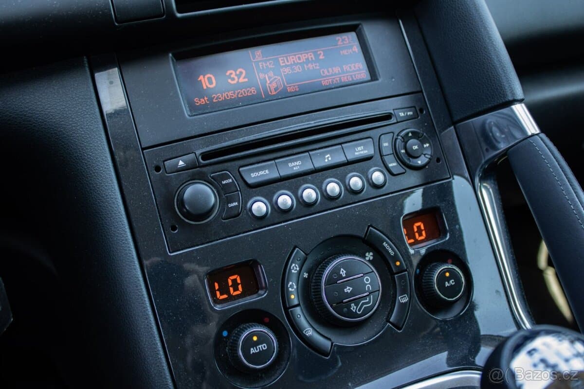 2012 Peugeot 3008 - 17