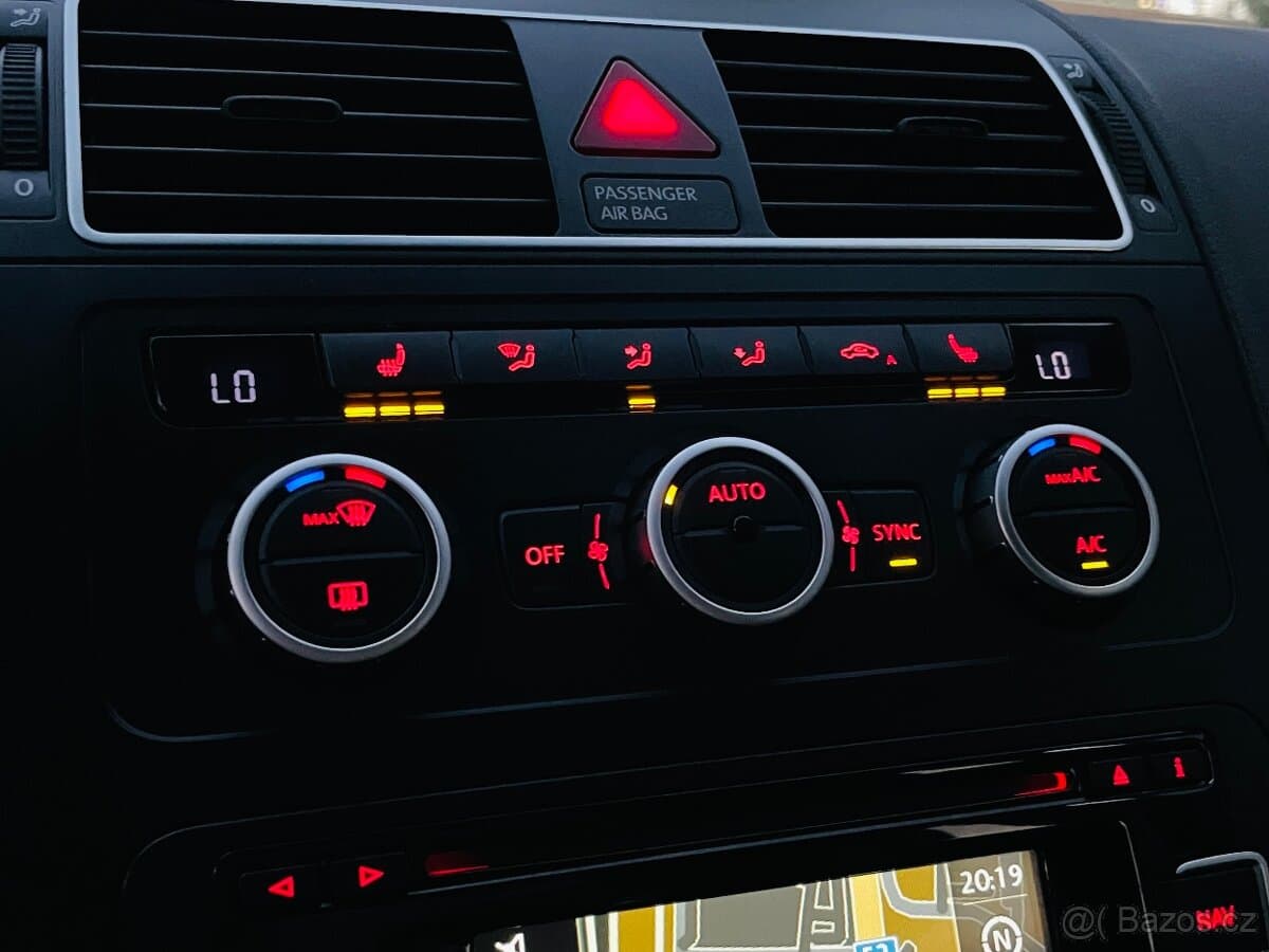 2015 Volkswagen TOURAN - 17