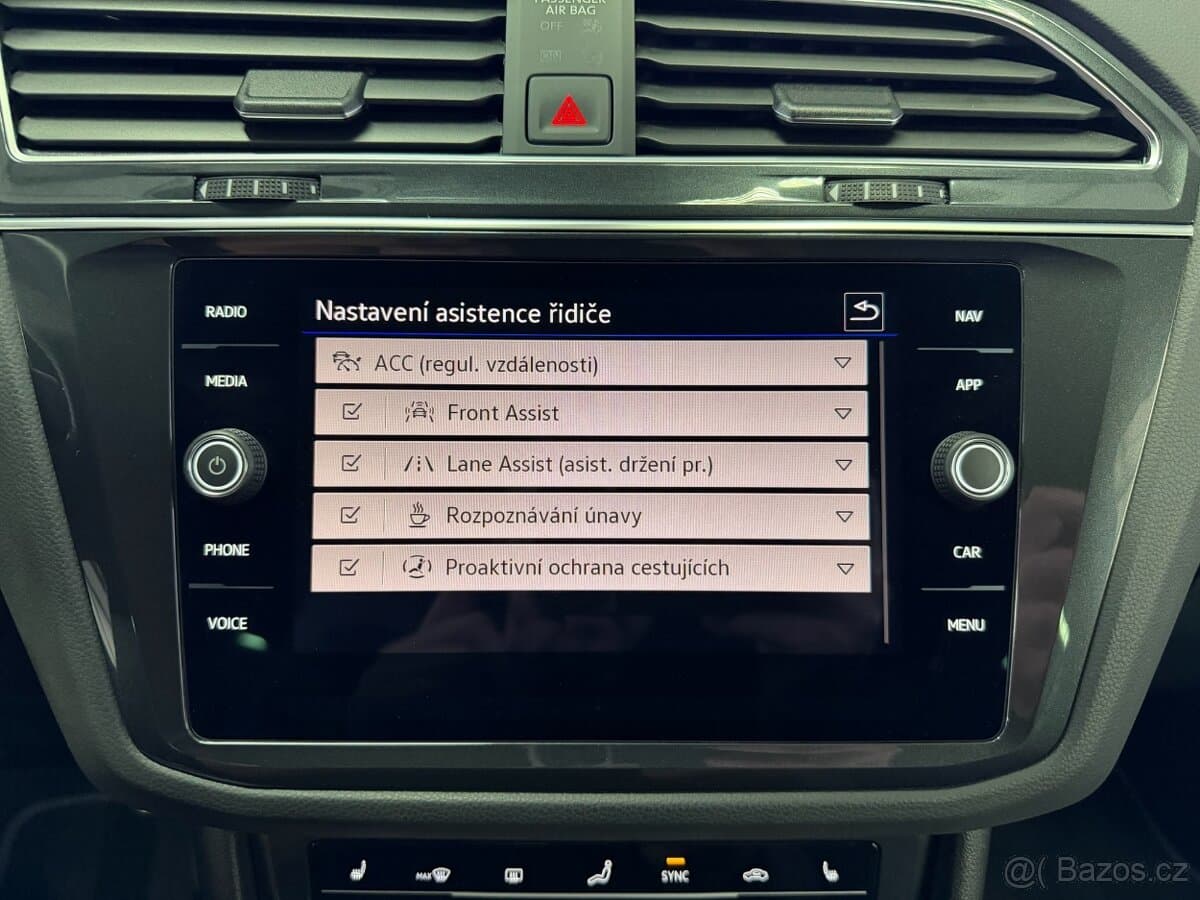 2022 Volkswagen TIGUAN - 17