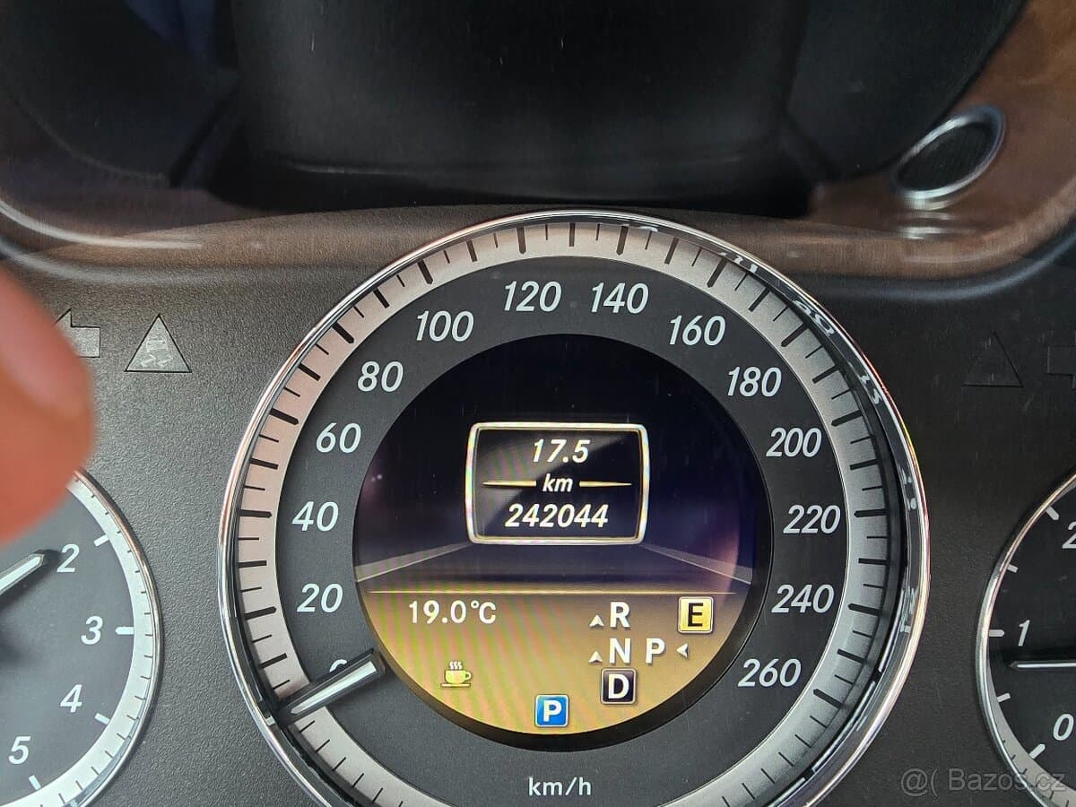 2011 Mercedes-Benz CL-CLASS - 17