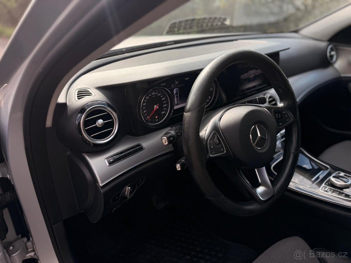 2017 Mercedes-Benz OSTATNÍ - 17