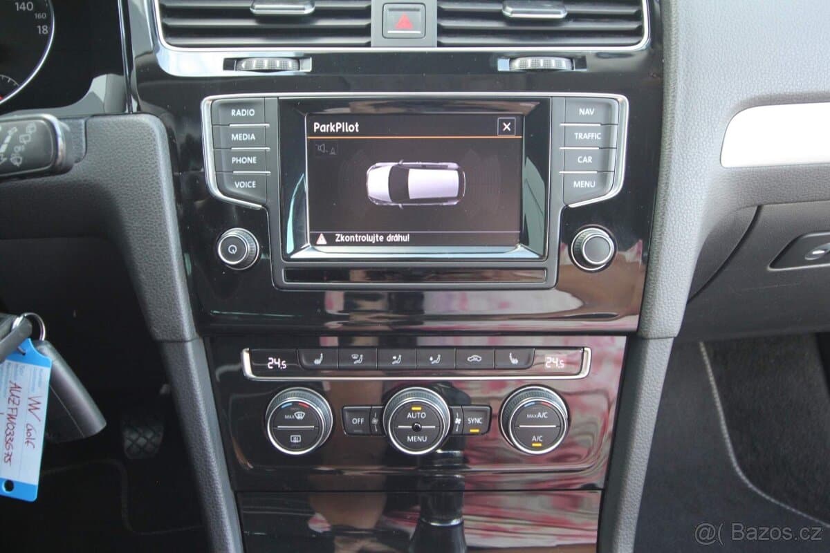 2014 Volkswagen GOLF - 17