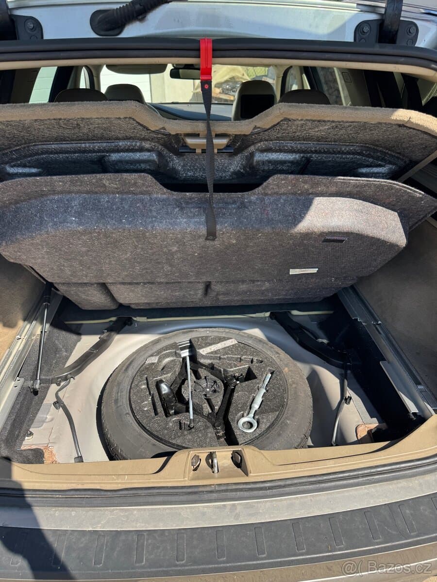2008 Volvo V70 - 17