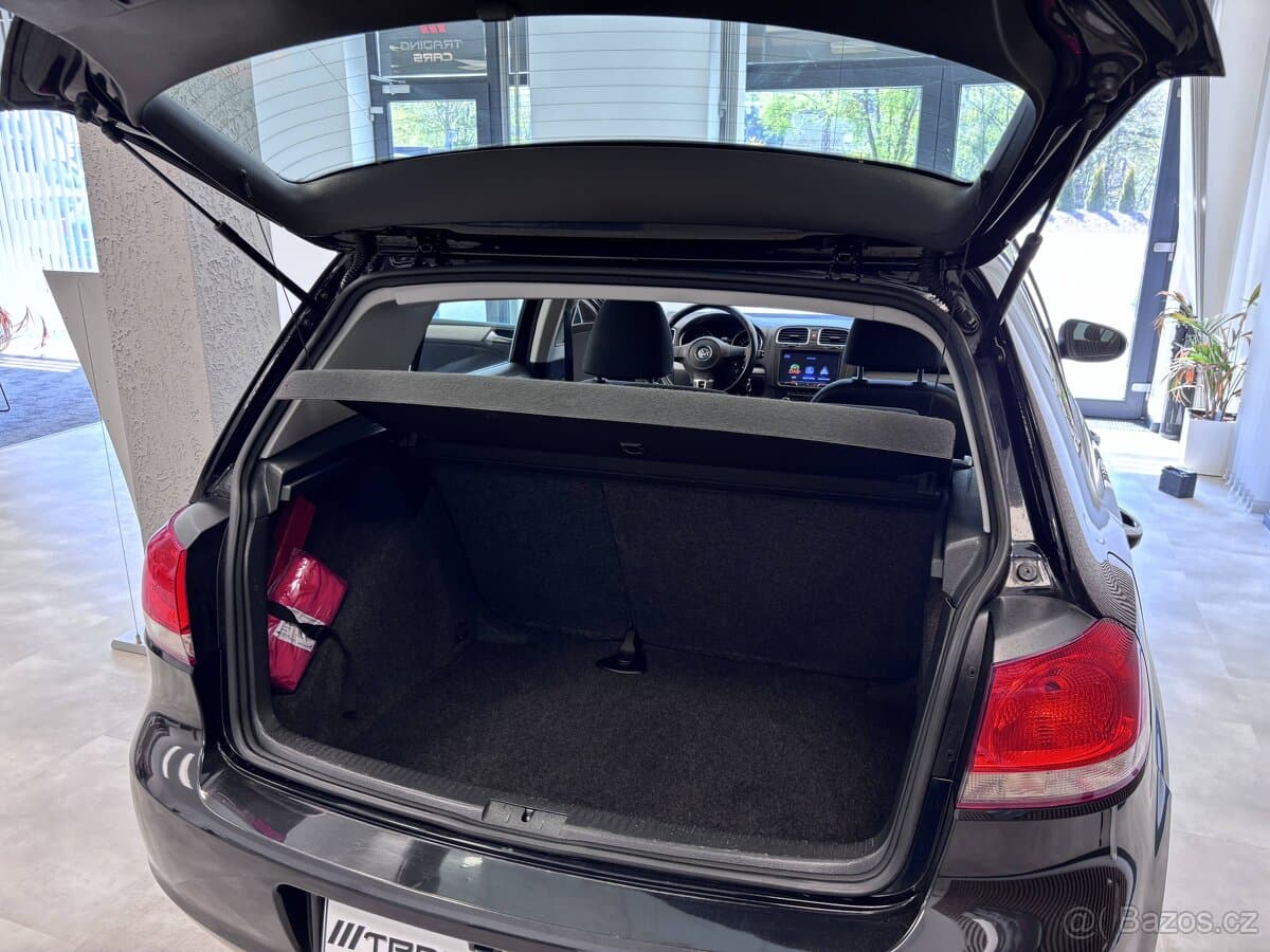 2011 Volkswagen GOLF - 17