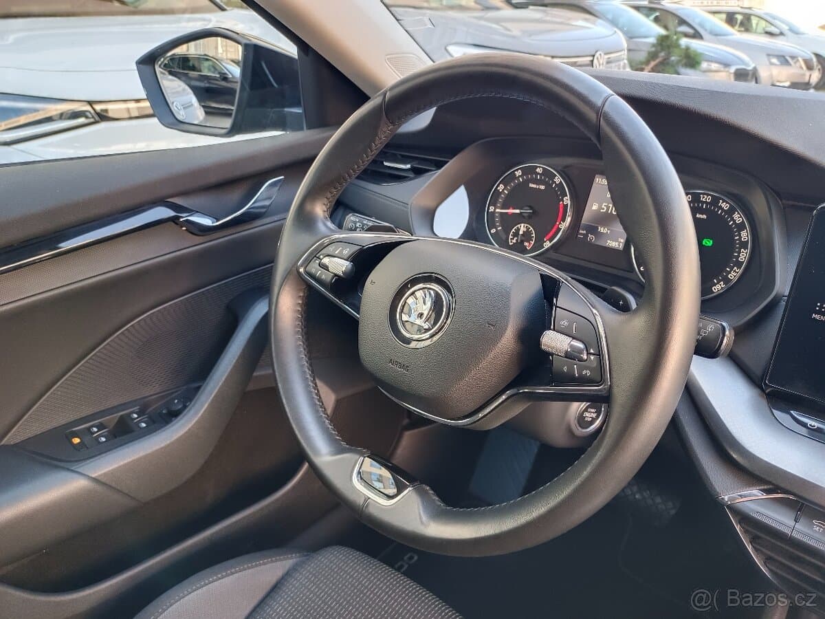 2022 Škoda OCTAVIA - 17
