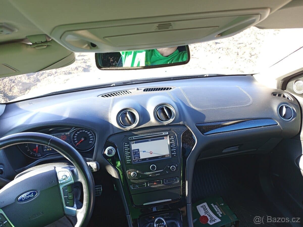 2013 Ford MONDEO - 17