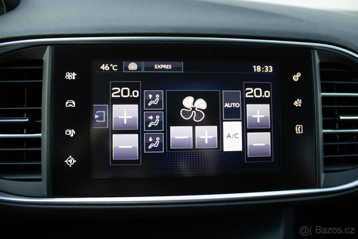2017 Peugeot 308 - 17