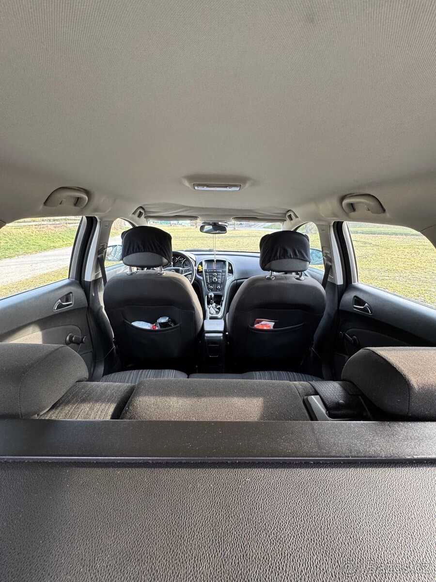 Opel ASTRA - 17