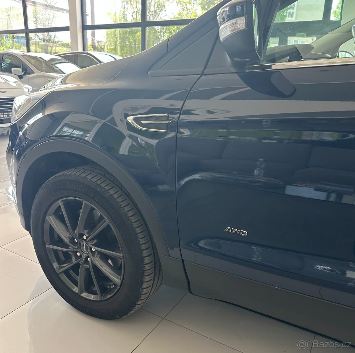 2019 Ford KUGA - 17