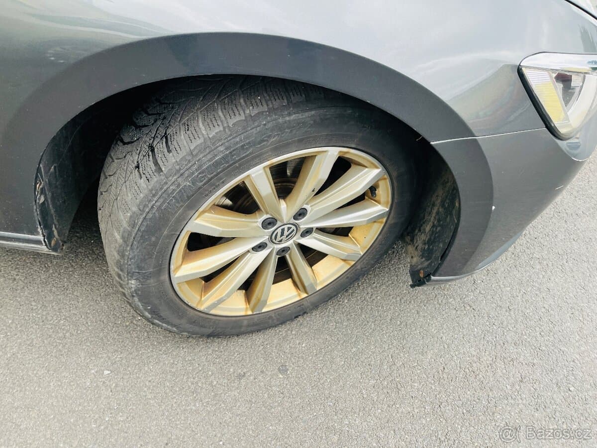 Volkswagen PASSAT - 17