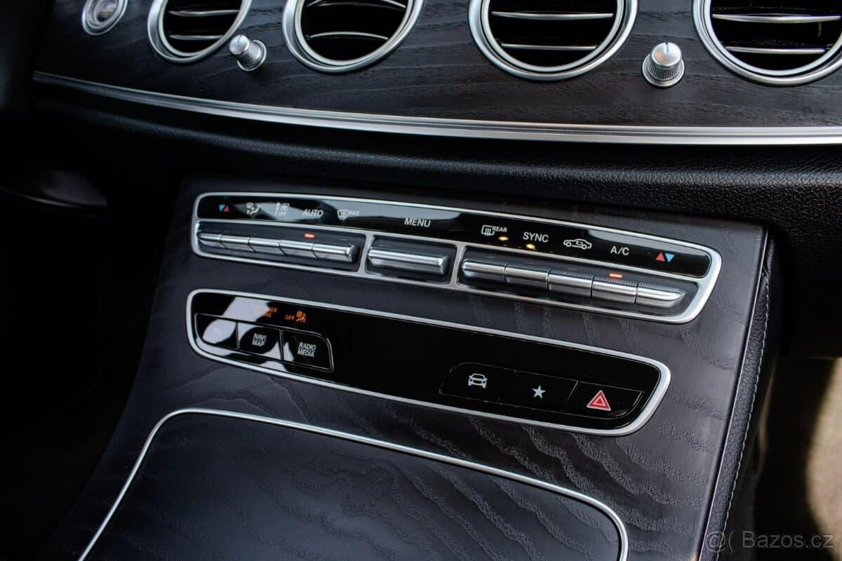 2021 Mercedes-Benz OSTATNÍ - 17