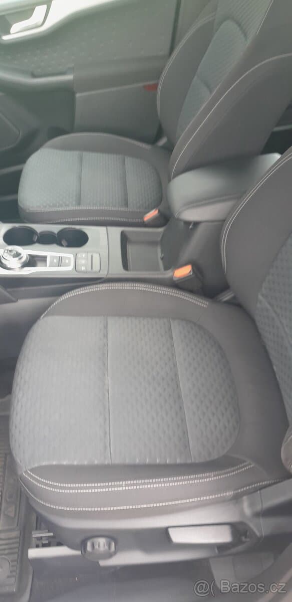 2020 Ford KUGA - 17