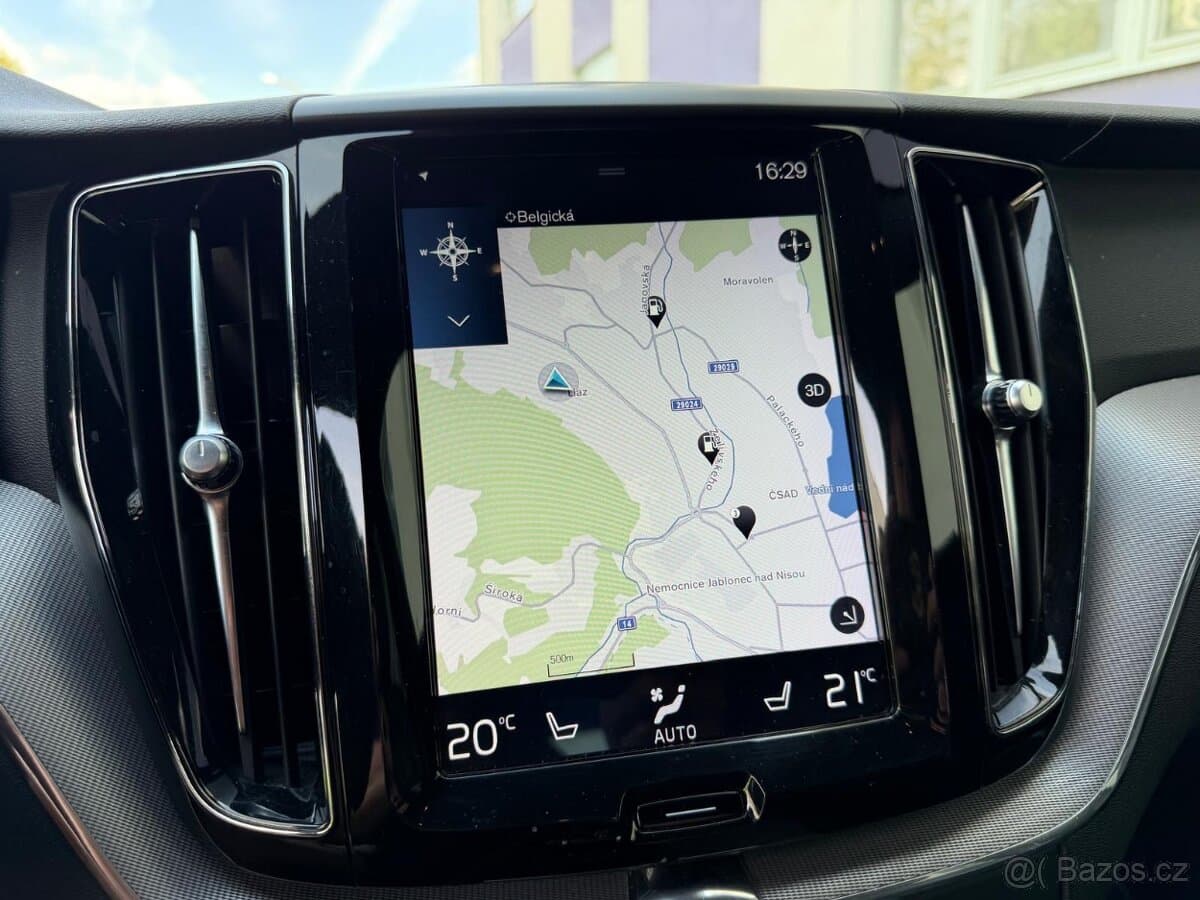 2018 Volvo XC60 - 17
