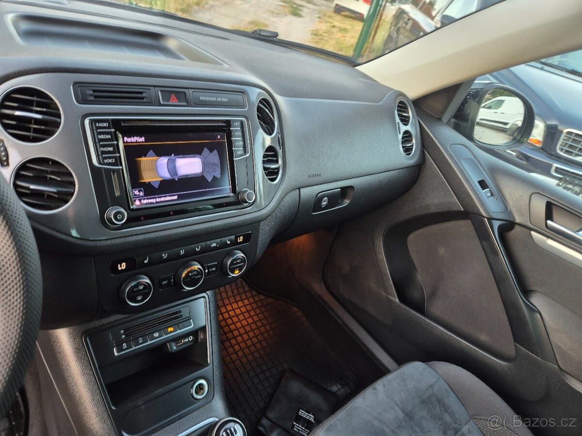 2014 Volkswagen TIGUAN - 17