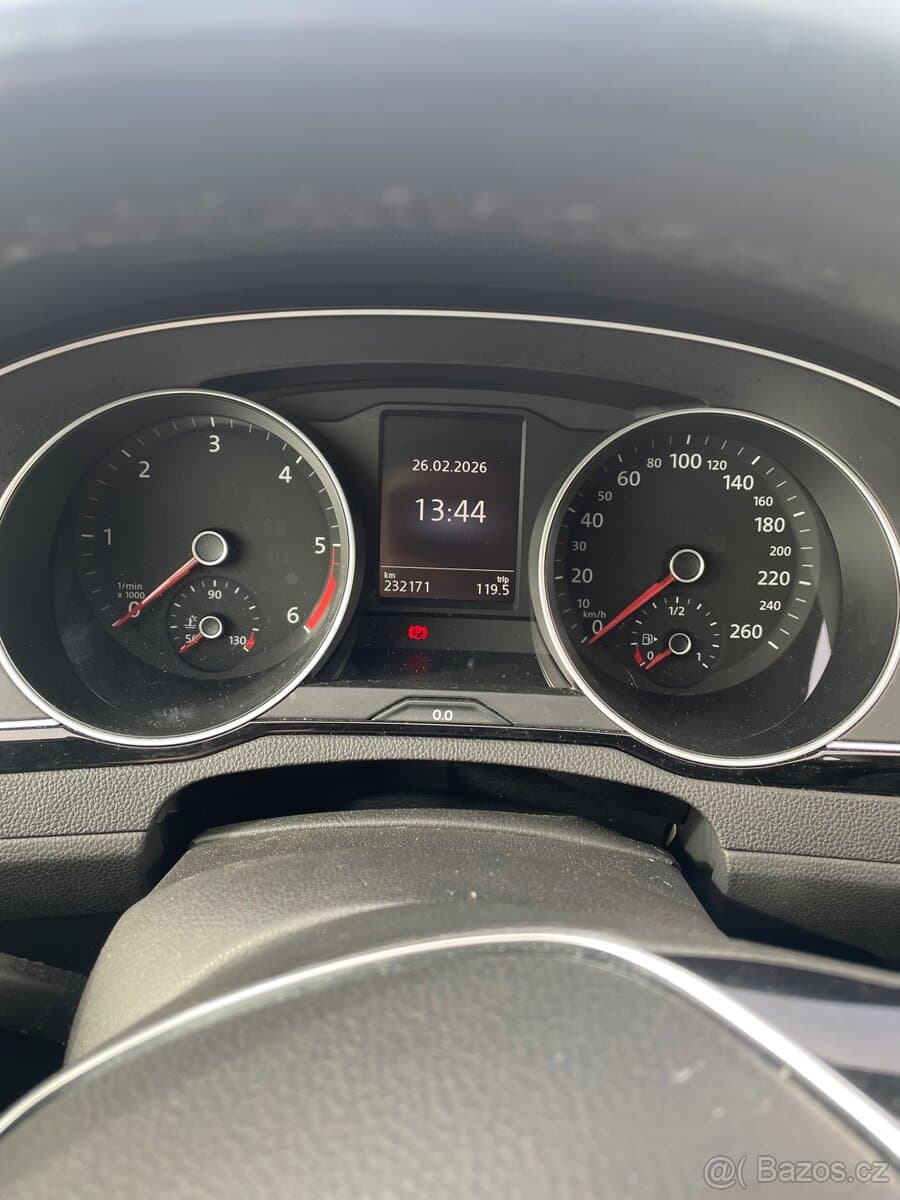 2015 Volkswagen PASSAT - 17