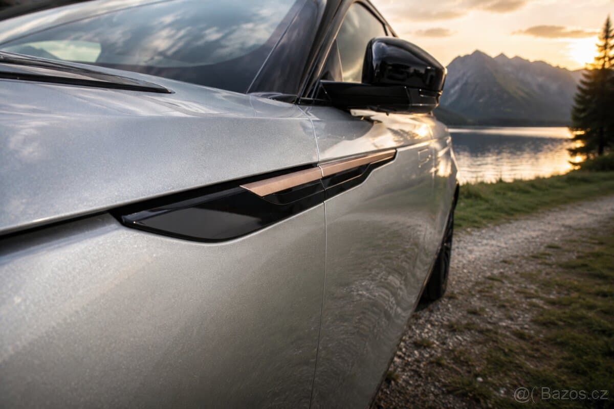 2026 Land Rover RANGE ROVER VELAR - 17