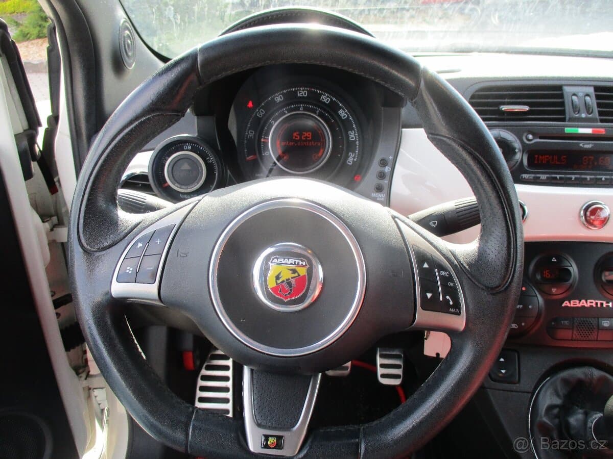 2011 Fiat 500 - 17