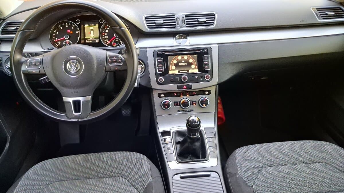 Volkswagen PASSAT - 17