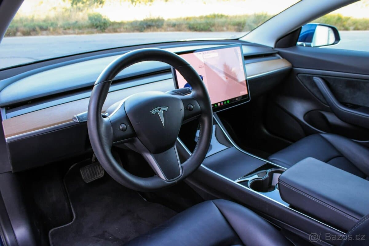 2020 Tesla MODEL 3 - 17