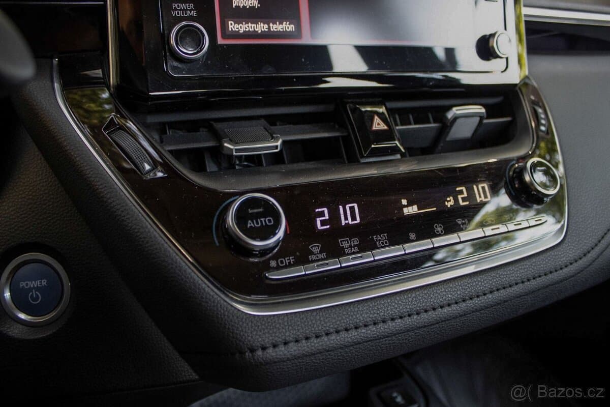 2019 Toyota COROLLA - 17