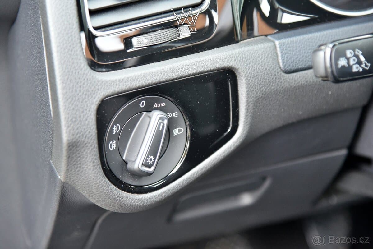 2013 Volkswagen GOLF - 17