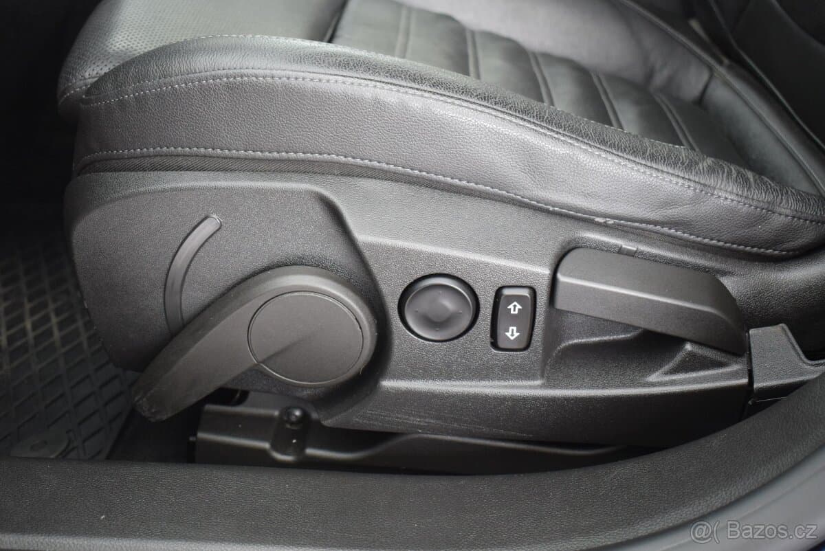 2015 Opel INSIGNIA - 17
