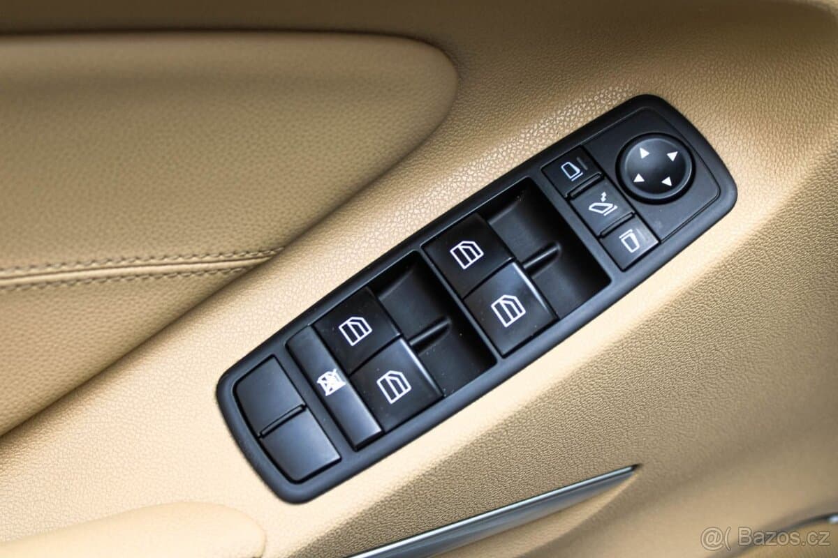 2010 Mercedes-Benz GL - 17