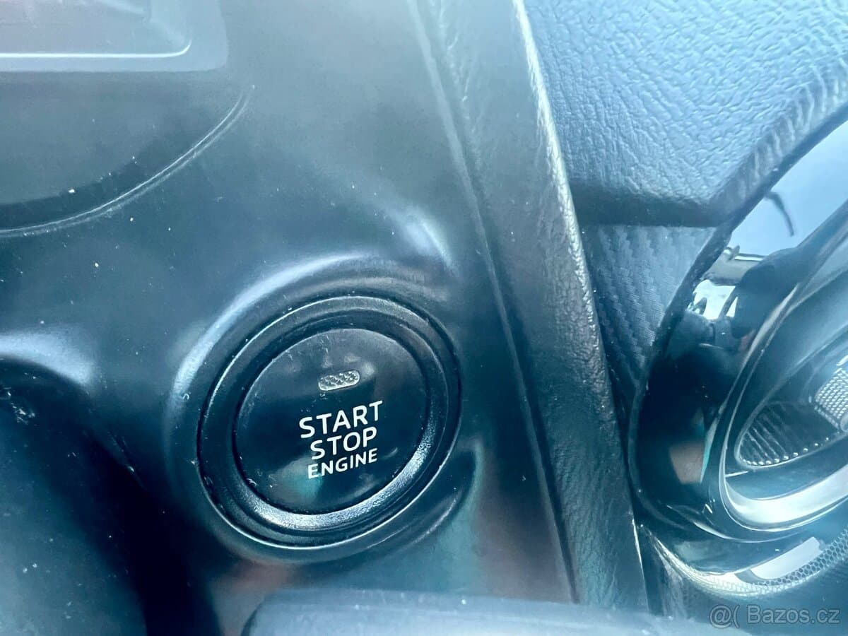 2015 Mazda 2 - 17