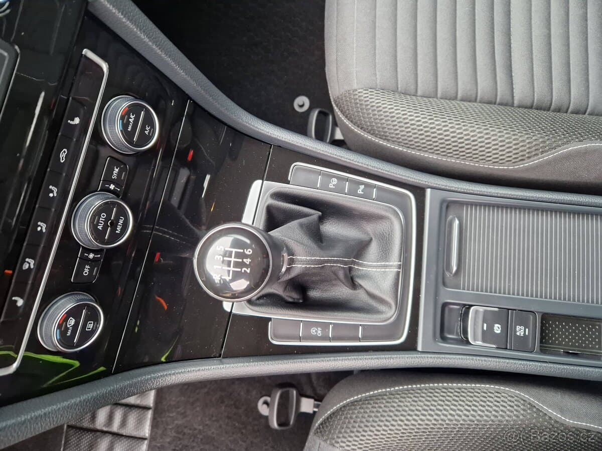 2014 Volkswagen GOLF - 17